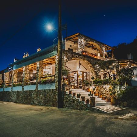 Limeri Traditional Guest House Monolithos  외부 사진