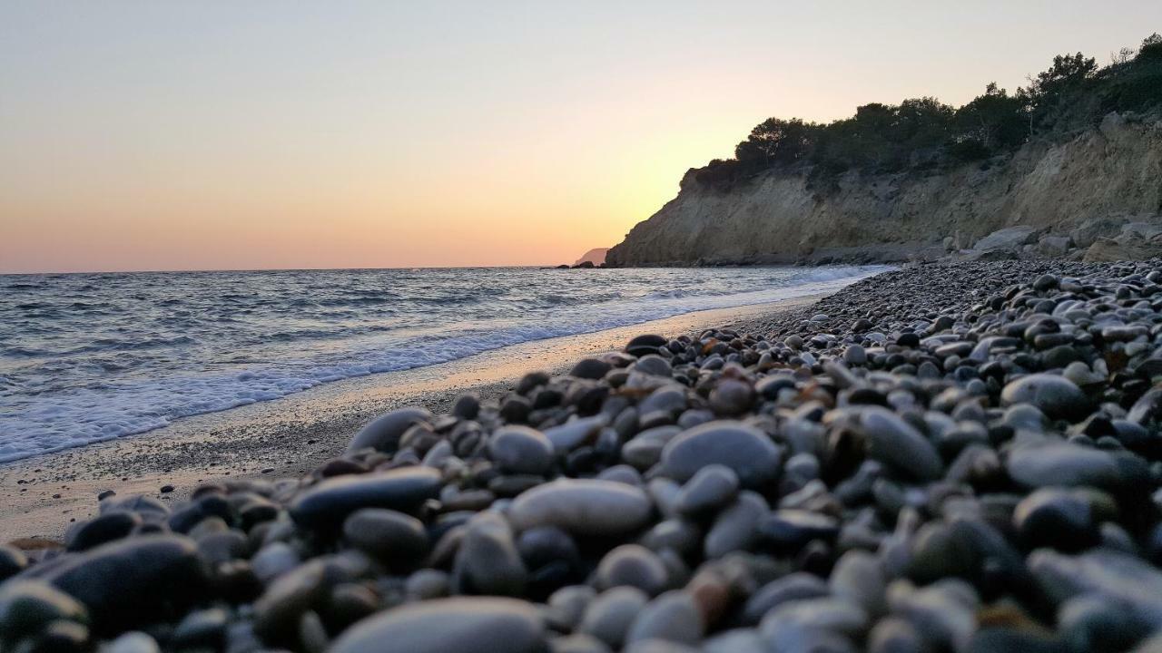 Limeri Traditional Guest House Monolithos  외부 사진
